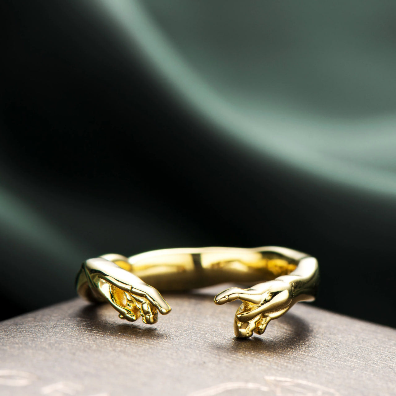 anillo "Creacion de adam"